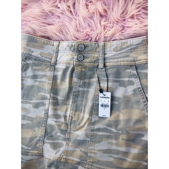 NWT Express Stretch High Rise Camo Mini Skirt Beige - Picture 3 of 5